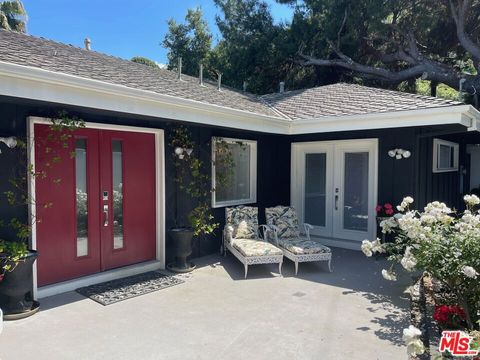 A home in Studio City