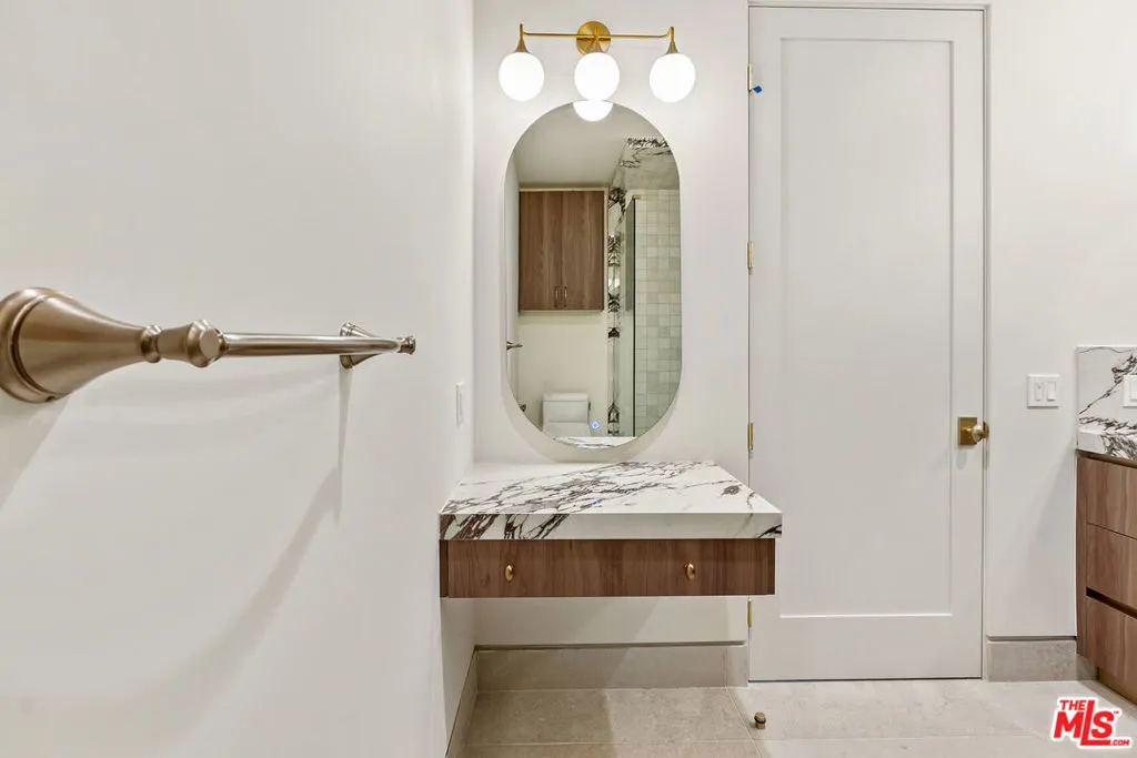 West Hollywood, California 90069, United States, 3 Bedrooms Bedrooms, ,3 BathroomsBathrooms,Residential,Active,9694