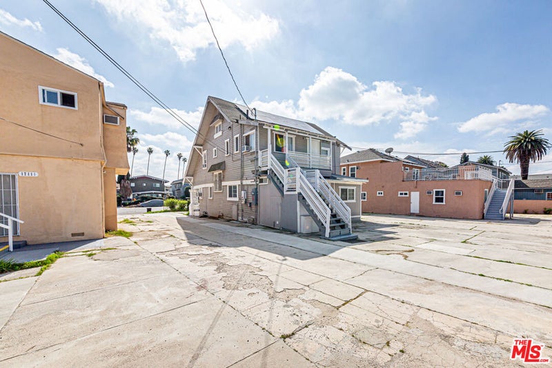 1717 Crenshaw Boulevard
