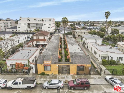 6536 S Victoria Avenue Los Angeles CA 90043