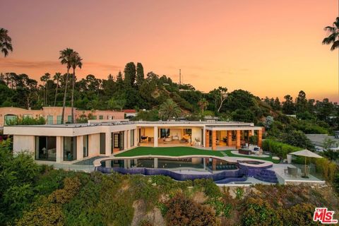 455 Castle Place Beverly Hills CA 90210