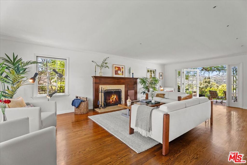 Properties 3 3314 Wonder View Drive