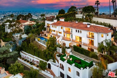 4733 Bonvue Avenue Los Angeles CA 90027
