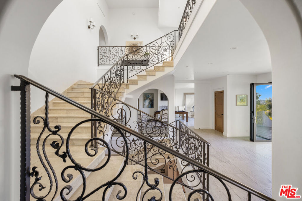 Properties 3 4733 Bonvue Avenue