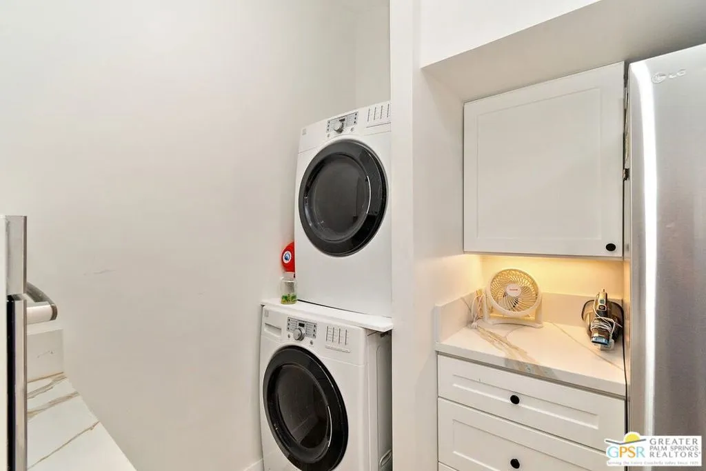 Cathedral City, California 92234, United States, 4 Bedrooms Bedrooms, ,3 BathroomsBathrooms,Residential,Active,23566