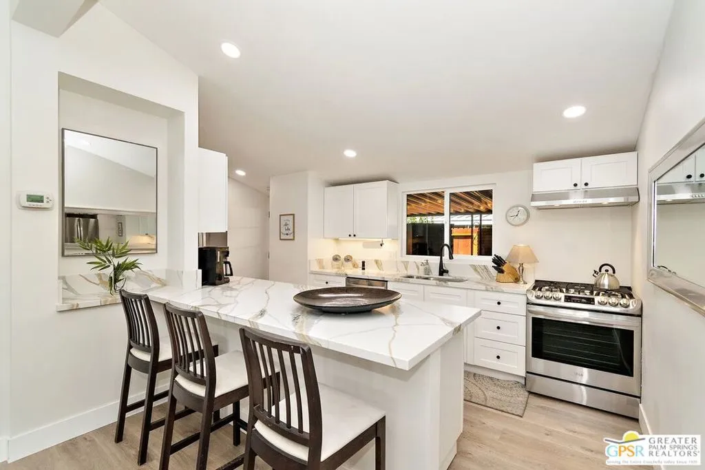 Cathedral City, California 92234, United States, 4 Bedrooms Bedrooms, ,3 BathroomsBathrooms,Residential,Active,23566