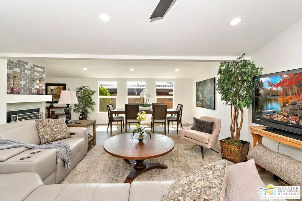 Cathedral City, California 92234, United States, 4 Bedrooms Bedrooms, ,3 BathroomsBathrooms,Residential,Active,23566