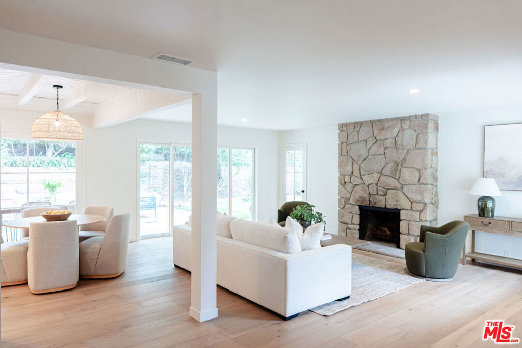 Santa Barbara, California 93108, United States, 3 Bedrooms Bedrooms, ,2 BathroomsBathrooms,Residential,Active,38733