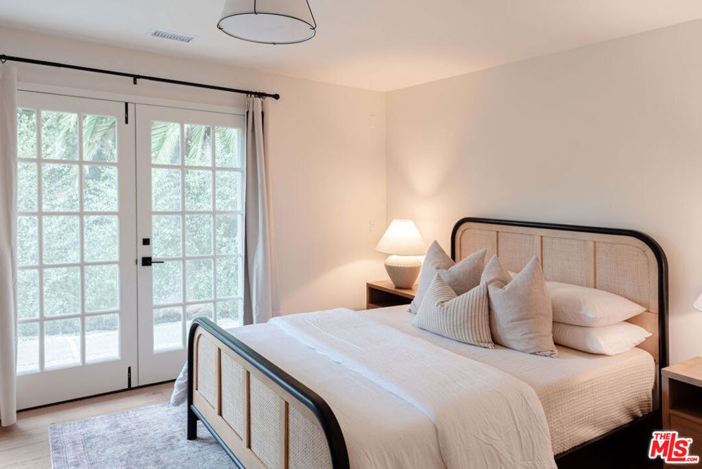 Santa Barbara, California 93108, United States, 3 Bedrooms Bedrooms, ,2 BathroomsBathrooms,Residential,Active,38733