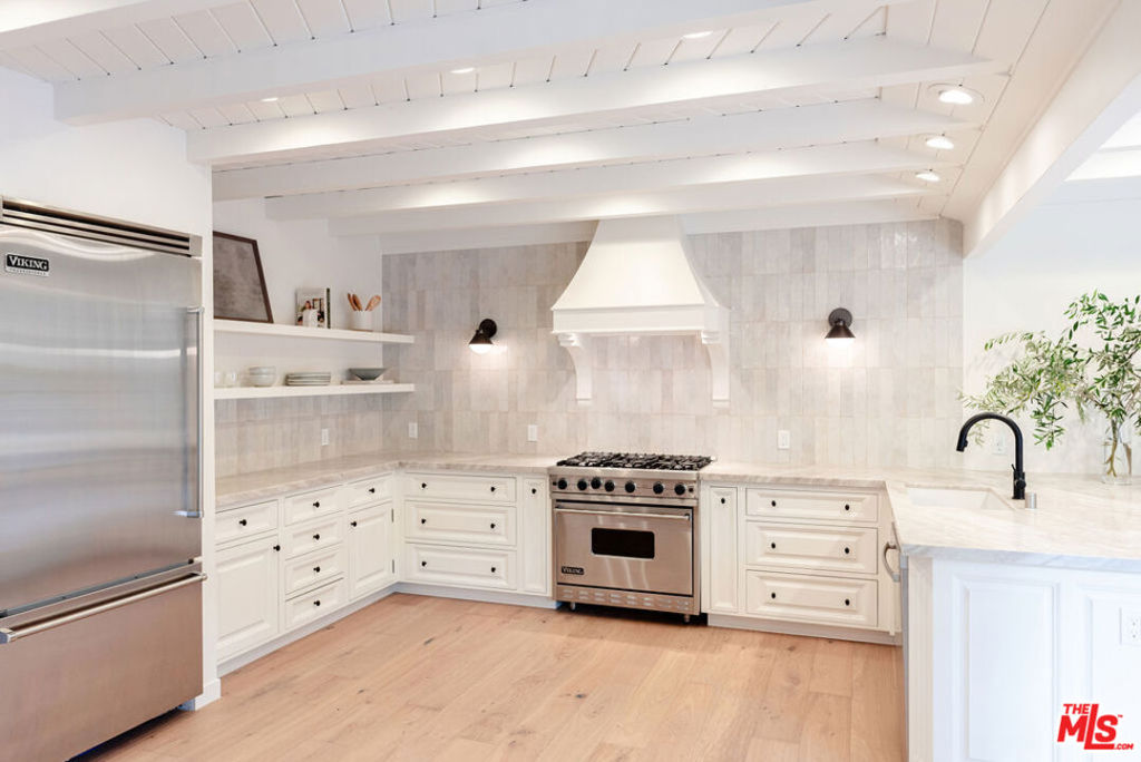 Santa Barbara, California 93108, United States, 3 Bedrooms Bedrooms, ,2 BathroomsBathrooms,Residential,Active,38733