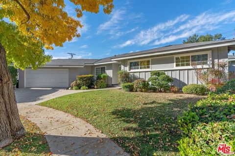 22563 Tiara Street Woodland Hills CA 91367