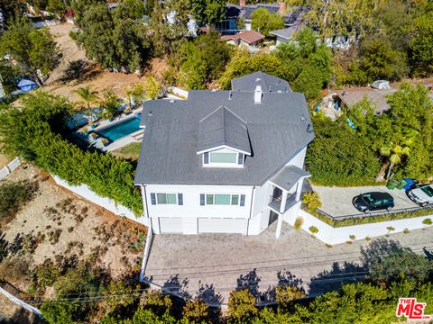 A home in Tarzana