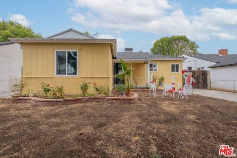 A home in Reseda