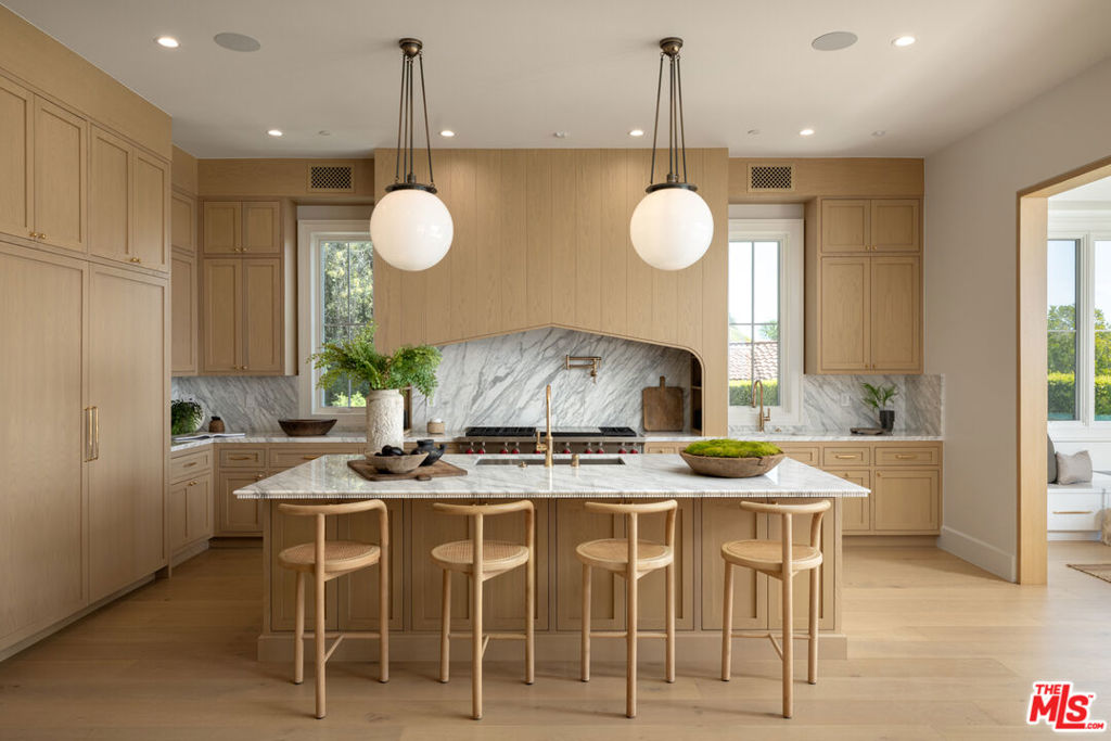 Properties 1 1682 San Onofre Drive