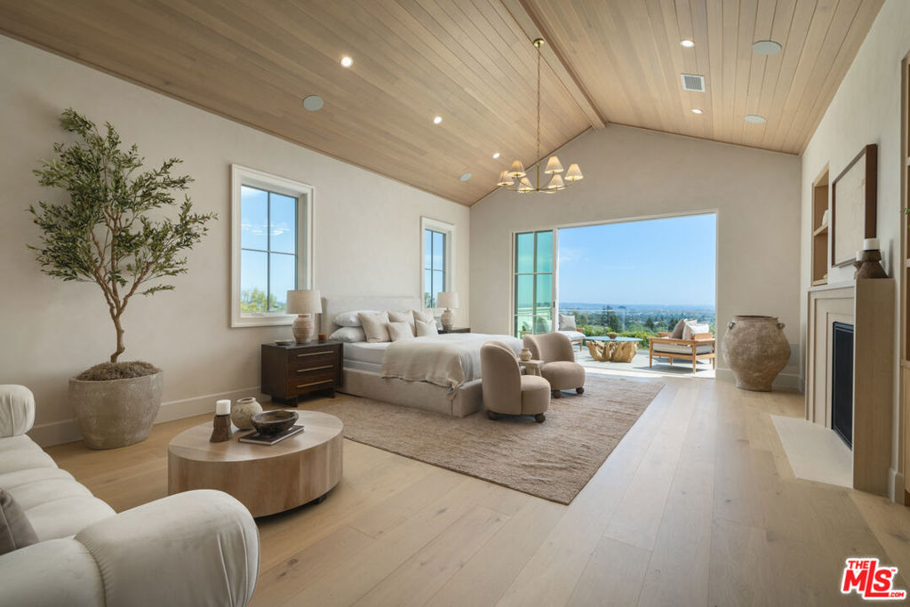 Properties 3 1682 San Onofre Drive
