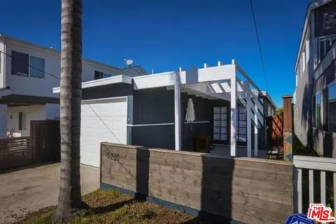MLS: 25504279