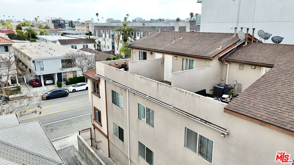 Properties 4 3655 Motor Avenue