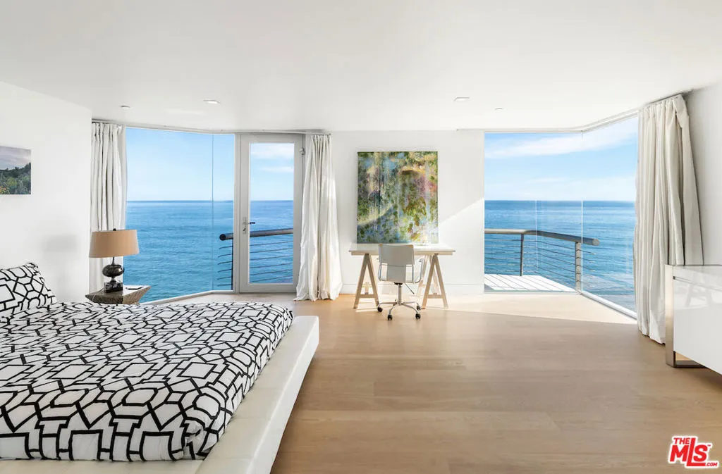 Malibu, California 90265, United States, 4 Bedrooms Bedrooms, ,4 BathroomsBathrooms,Residential,Active,13589
