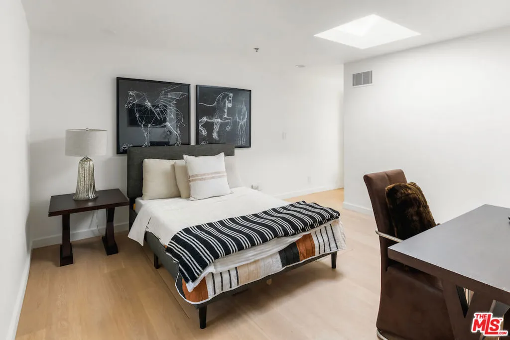 Malibu, California 90265, United States, 4 Bedrooms Bedrooms, ,4 BathroomsBathrooms,Residential,Active,13589