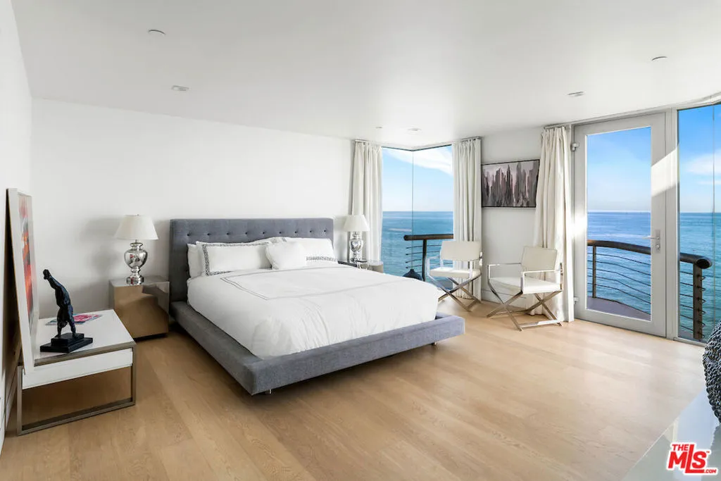 Malibu, California 90265, United States, 4 Bedrooms Bedrooms, ,4 BathroomsBathrooms,Residential,Active,13589