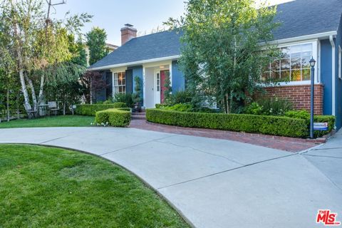 A home in Studio City