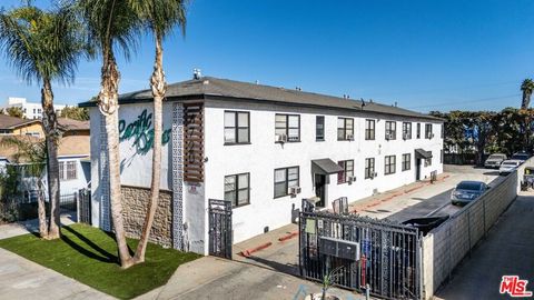 6720 West Boulevard Los Angeles CA 90043