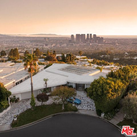 305 Trousdale Place Beverly Hills CA 90210