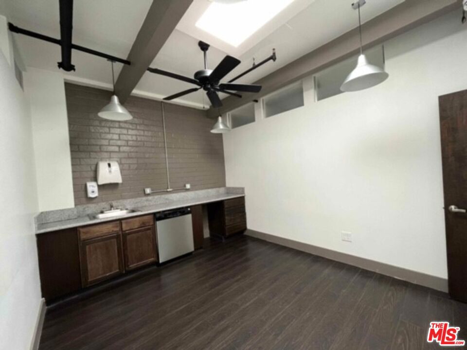 3244 Sepulveda Boulevard 147