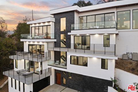 3716 Multiview Drive Los Angeles CA 90068