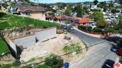 MLS: 25518617
