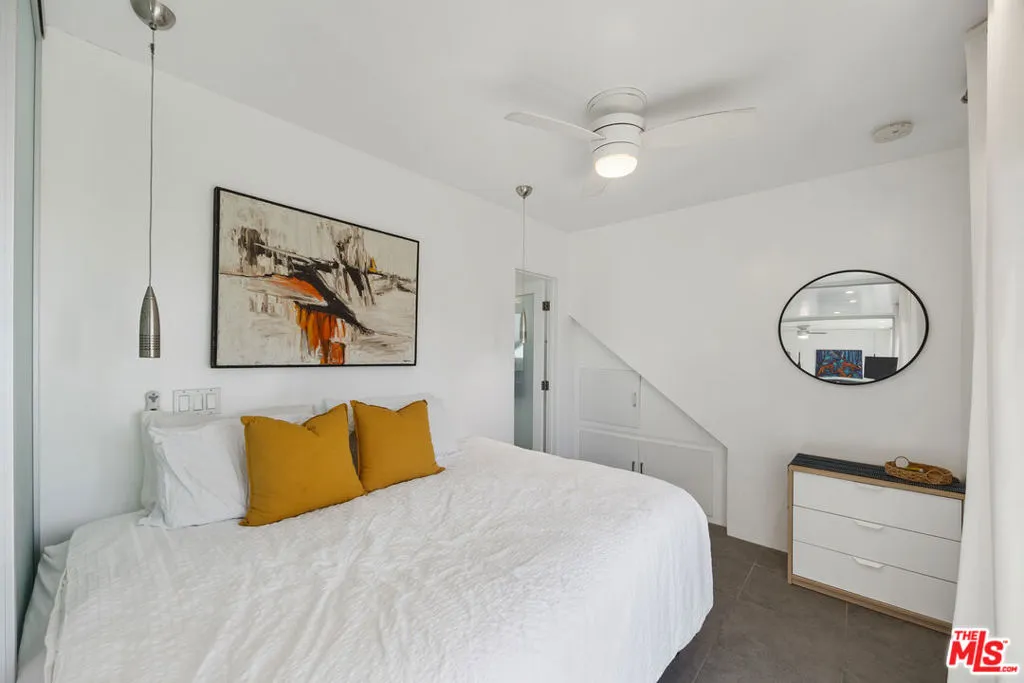 Venice, California 90291, United States, 2 Bedrooms Bedrooms, ,2 BathroomsBathrooms,Residential,Active,13361