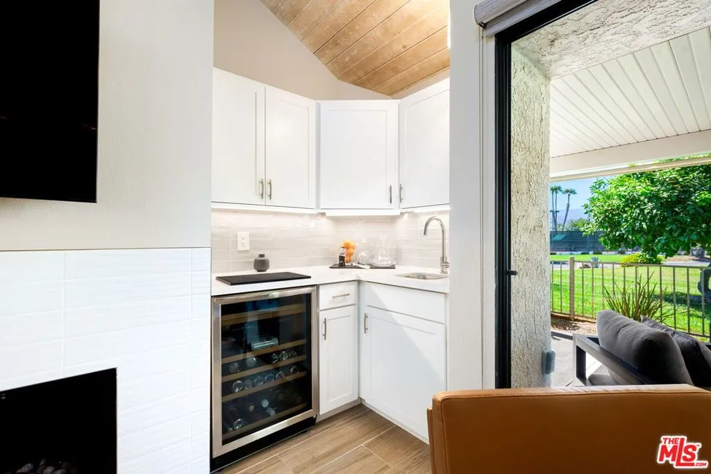 Rancho Mirage, California 92270, United States, 2 Bedrooms Bedrooms, ,2 BathroomsBathrooms,Residential,Pending,89775