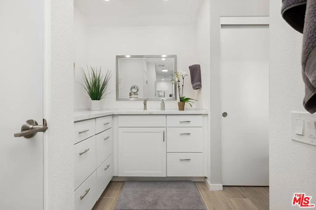 Rancho Mirage, California 92270, United States, 2 Bedrooms Bedrooms, ,2 BathroomsBathrooms,Residential,Pending,89775