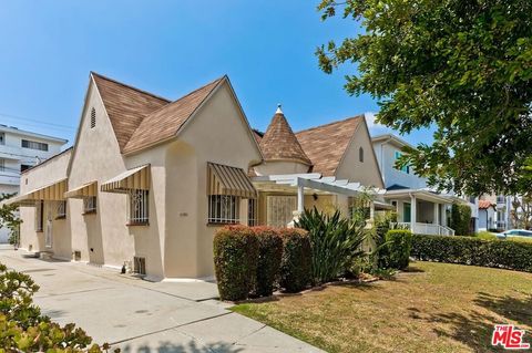 Single Family Residence in Los Angeles CA 1481 Durango Avenue.jpg