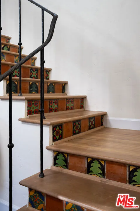 Los Angeles, California 90024, United States, 4 Bedrooms Bedrooms, ,4 BathroomsBathrooms,Residential,Active,81882