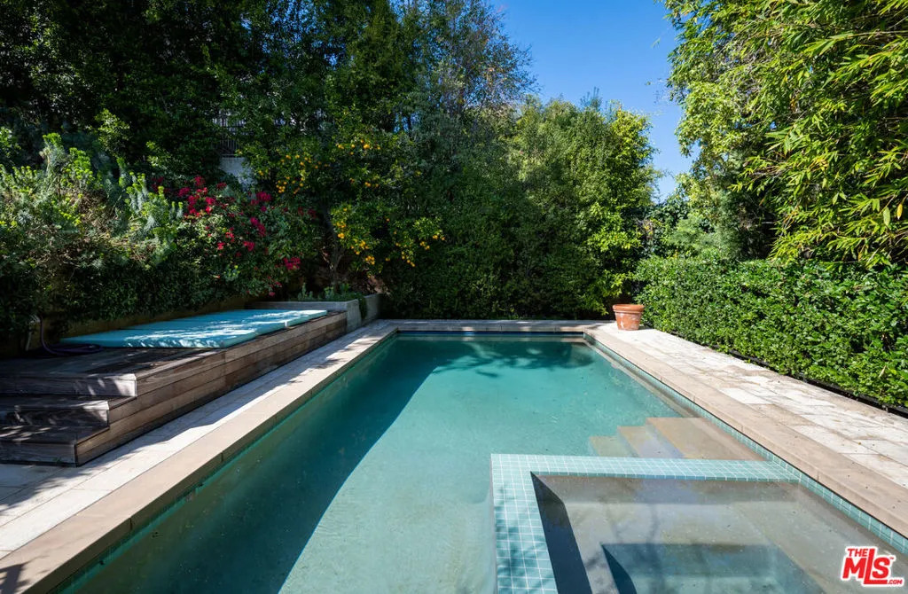 Los Angeles, California 90024, United States, 4 Bedrooms Bedrooms, ,4 BathroomsBathrooms,Residential,Active,81882