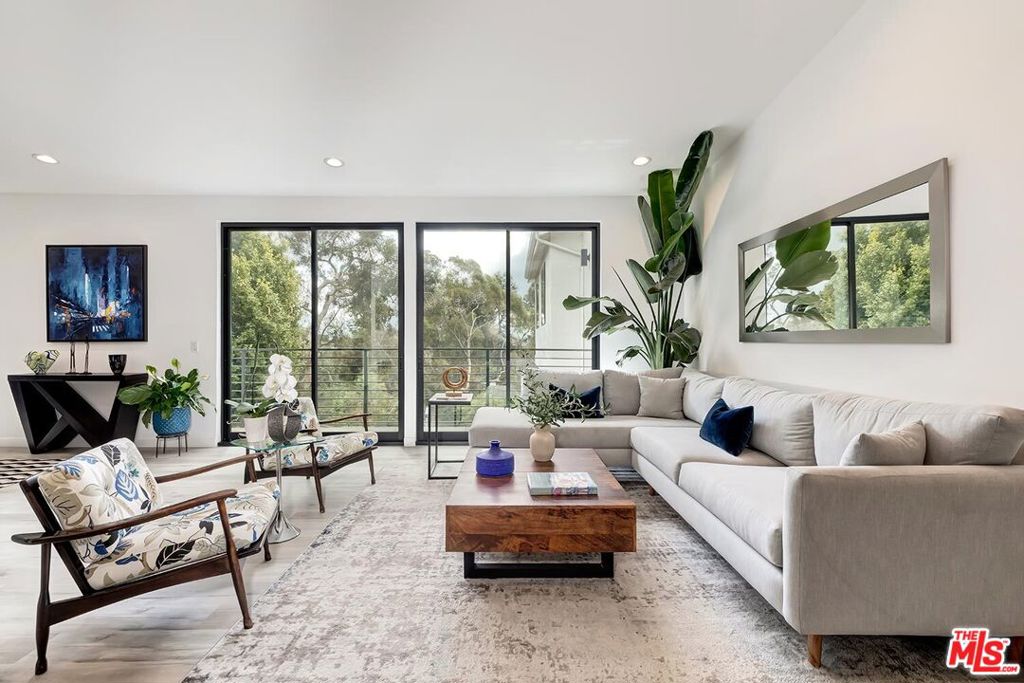 Properties 4 10356 Northvale Road