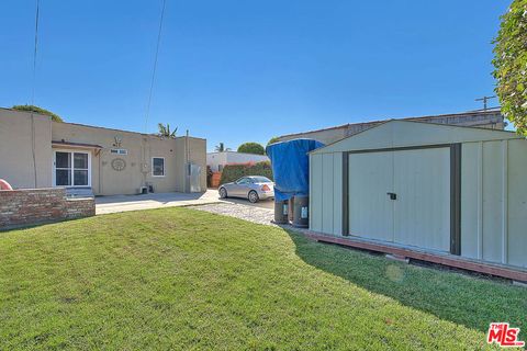 A home in Inglewood