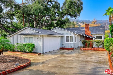 A home in La Crescenta