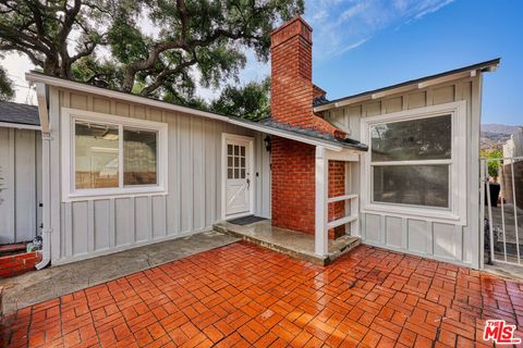 A home in La Crescenta