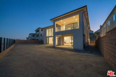 A home in Porter Ranch