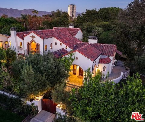 A home in Toluca Lake