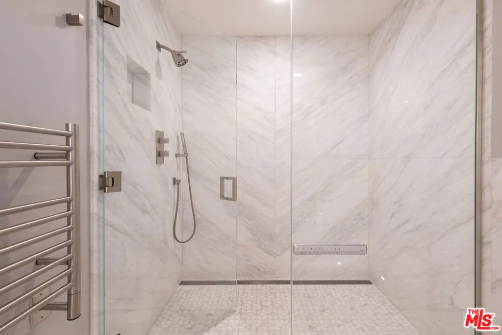 Beverly Hills, California 90212, United States, 3 Bedrooms Bedrooms, ,3 BathroomsBathrooms,Residential,Active,86746