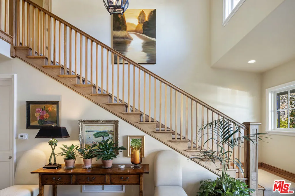 Los Angeles, California 90049, United States, 4 Bedrooms Bedrooms, ,4 BathroomsBathrooms,Residential,Active,78646