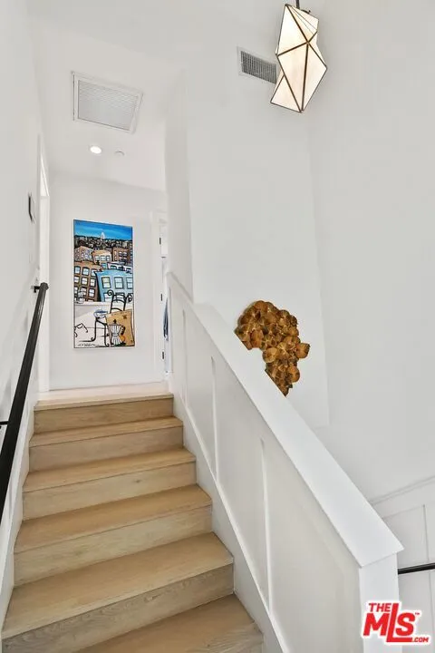 Santa Monica, California 90405, United States, 4 Bedrooms Bedrooms, ,4 BathroomsBathrooms,Residential,Active,12859