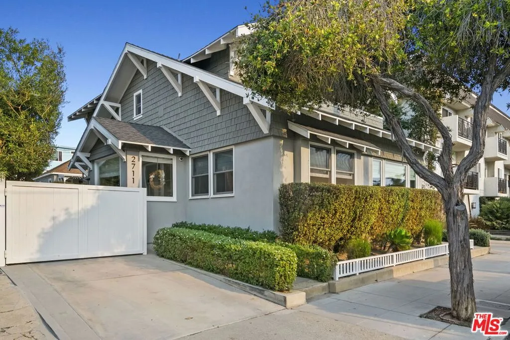 Santa Monica, California 90405, United States, 4 Bedrooms Bedrooms, ,4 BathroomsBathrooms,Residential,Active,12859