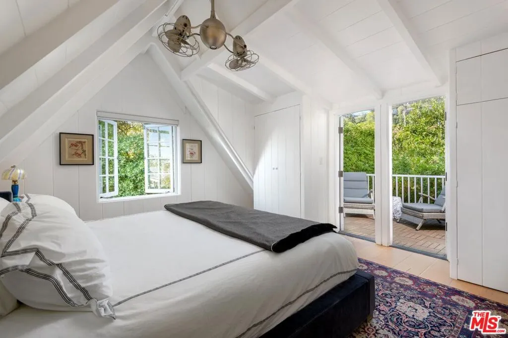 Santa Barbara, California 93108, United States, 2 Bedrooms Bedrooms, ,2 BathroomsBathrooms,Residential,Active,81849