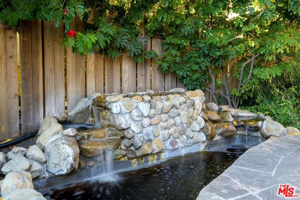 Santa Barbara, California 93108, United States, 2 Bedrooms Bedrooms, ,2 BathroomsBathrooms,Residential,Active,81849