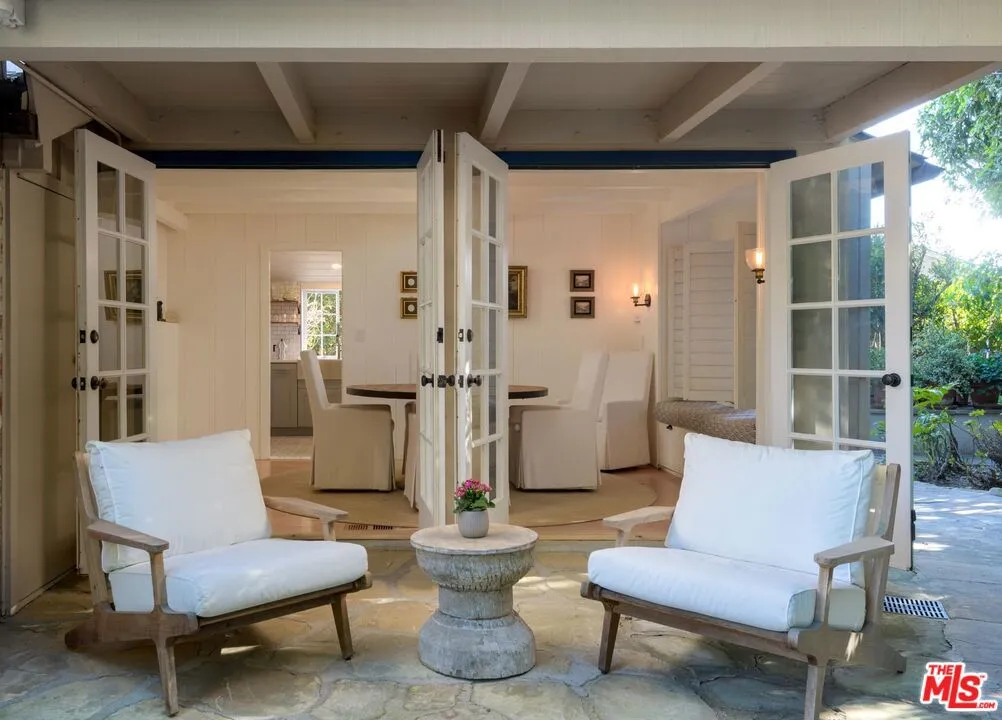 Santa Barbara, California 93108, United States, 2 Bedrooms Bedrooms, ,2 BathroomsBathrooms,Residential,Active,81849