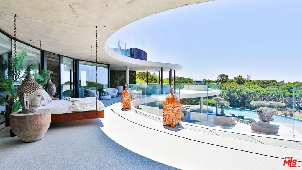 United States, 6 Bedrooms Bedrooms, ,8 BathroomsBathrooms,Residential,Active,61802